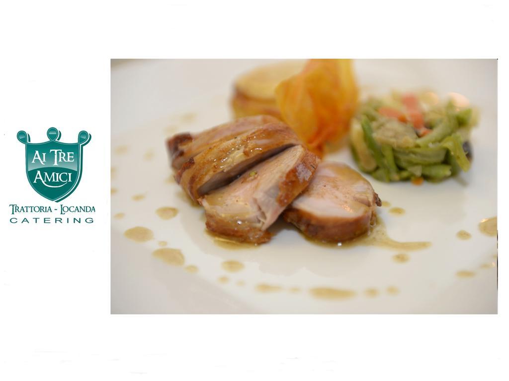 Mortegliano Trattoria Locanda Ai Tre Amici מראה חיצוני תמונה
