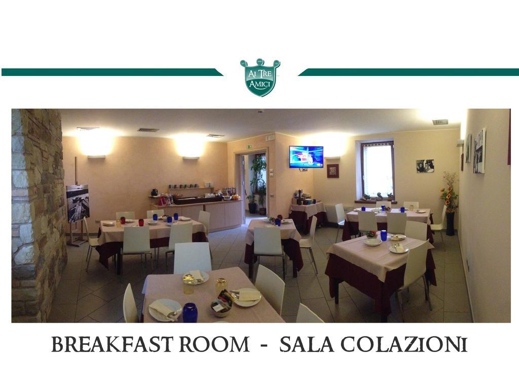 Mortegliano Trattoria Locanda Ai Tre Amici מראה חיצוני תמונה